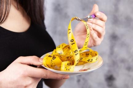 每天吃多少才能瘦？醫師曝減肥門診都在用的「熱量公式」，秒懂一週無痛剷1公斤關鍵