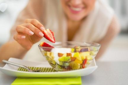 空腹能吃水果嗎？誤吃「這個」，不會瘦反而胃食道逆流、消化不良
