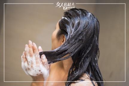 洗髮精起泡方式與掉髮有關！3大NG洗髮行為：頭只洗一次，難怪隔天就出油