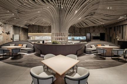 26樓高空豪奢「森林系法式餐廳」Papillon：圓桌型包廂、親子友善、細緻餐點