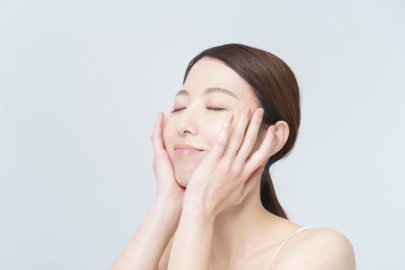 秋冬護膚秘訣公開！日本專家親授6招「低成本」保濕防乾燥：洗臉超過「這秒數」易現乾紋 